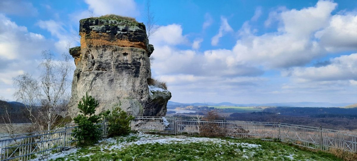 Jestřebí - zřícenina hradu (319&nbsp;m)