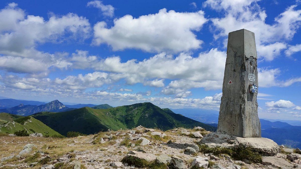 Malý Kriváň (1671&nbsp;m)