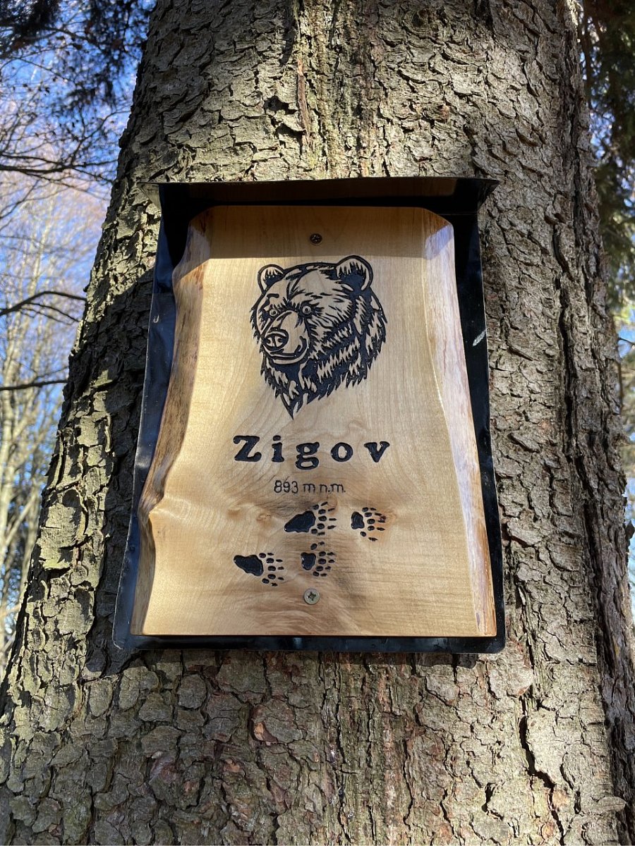 Zigov (893&nbsp;m)