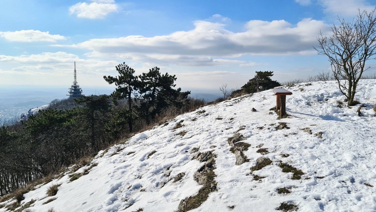 Zobor (587&nbsp;m)
