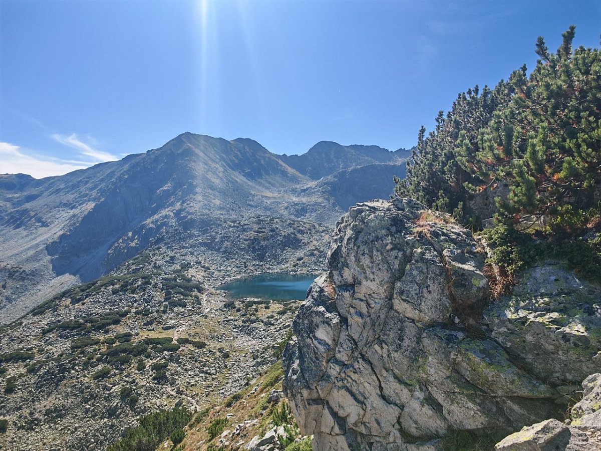 Алеко (2716&nbsp;m)