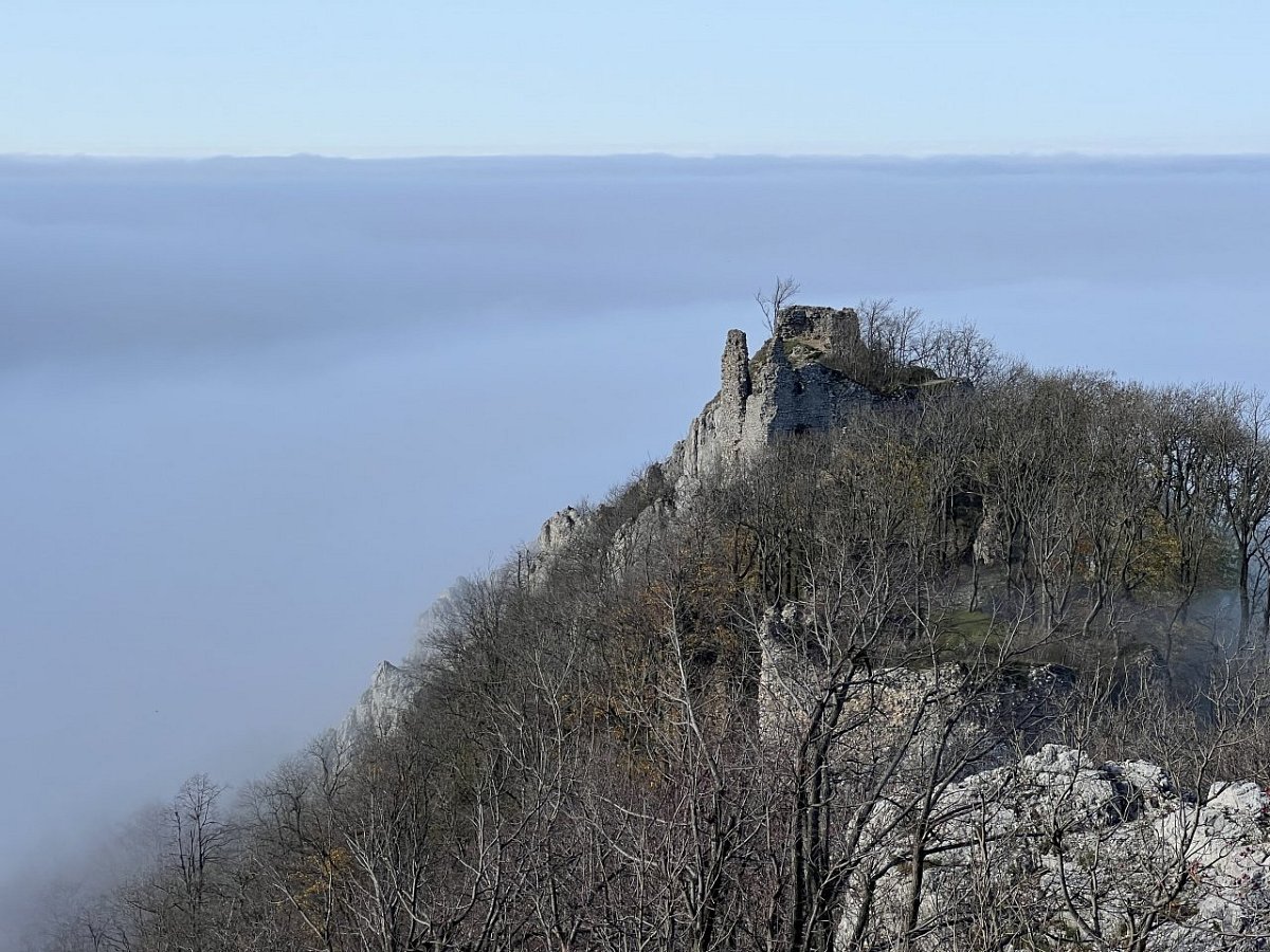 Ostrý Kameň (569&nbsp;m)