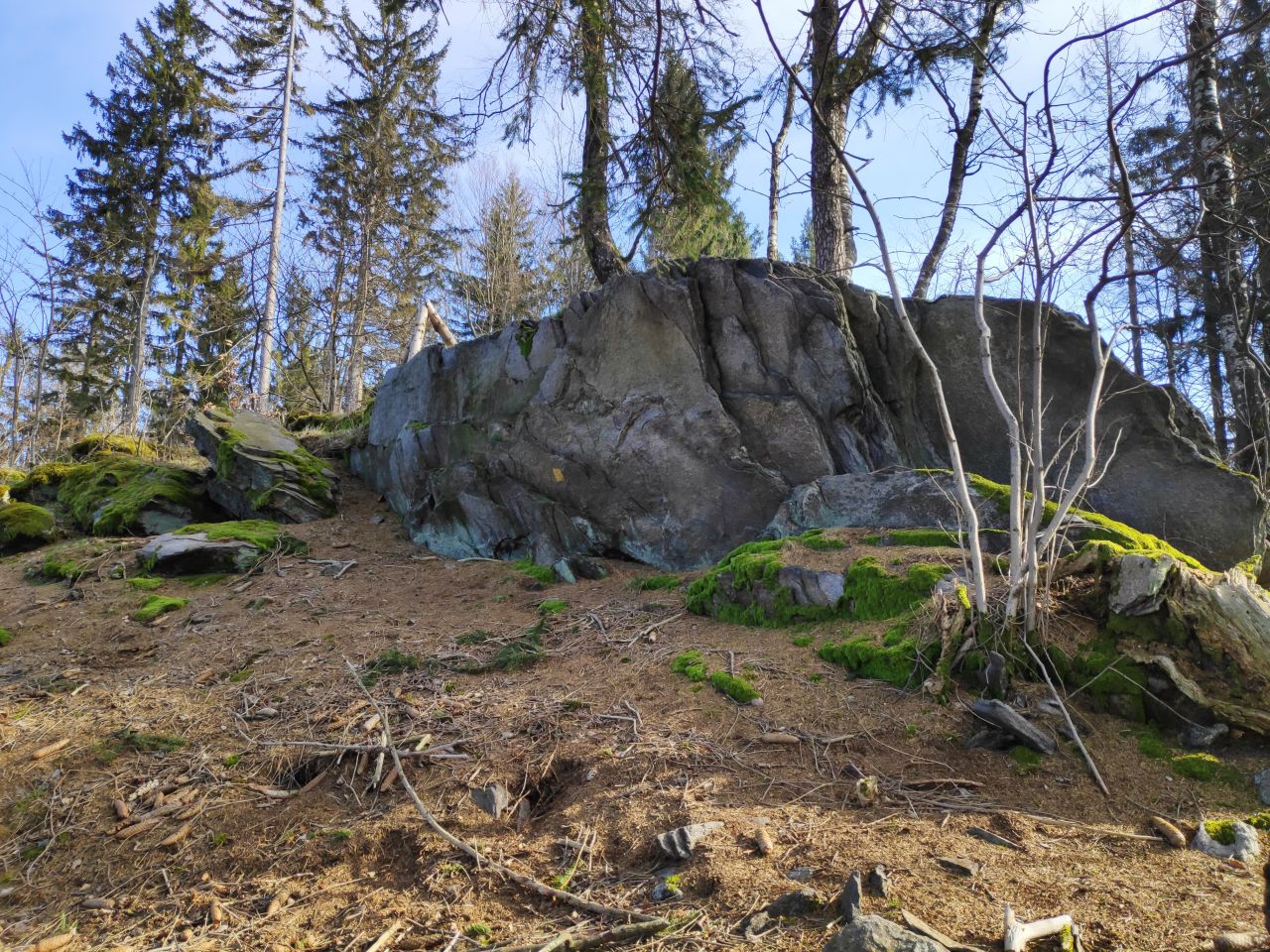 Kamenec (671&nbsp;m)